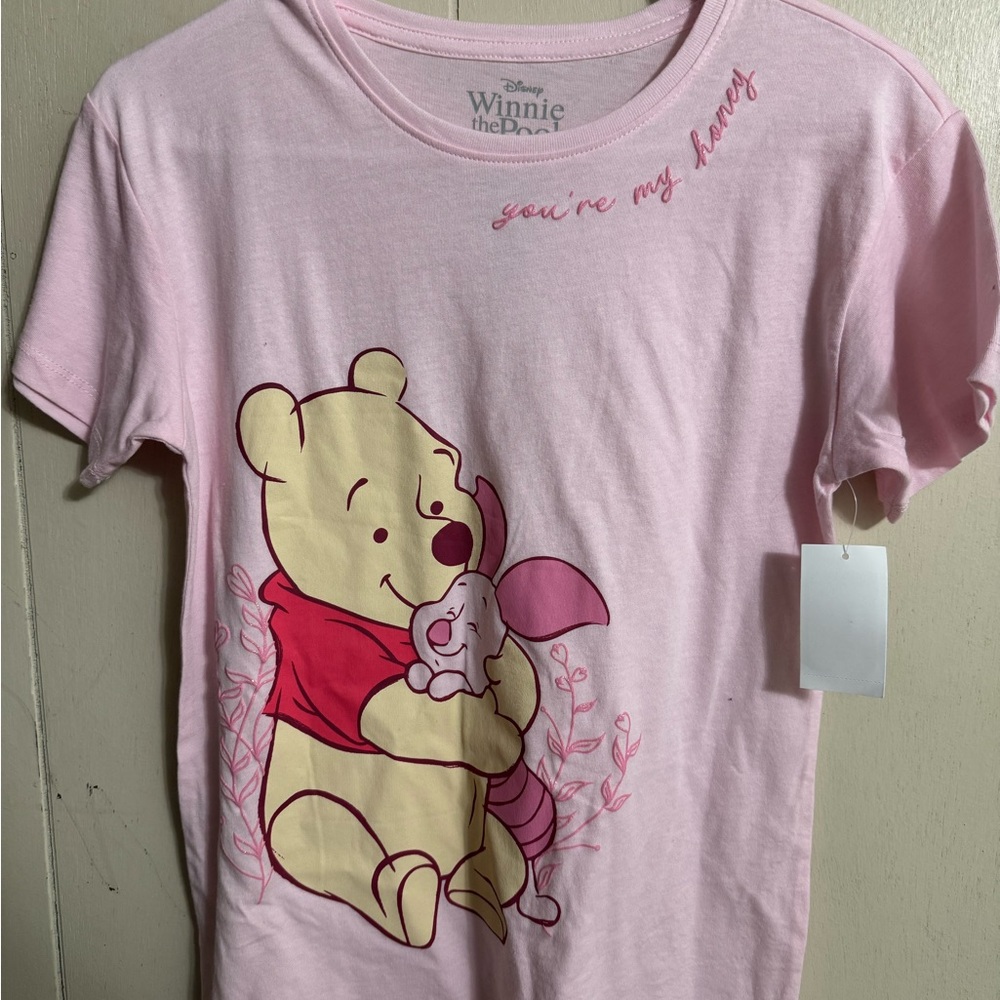Pink Winnie the Pooh & Piglet Hug Graphic Tee